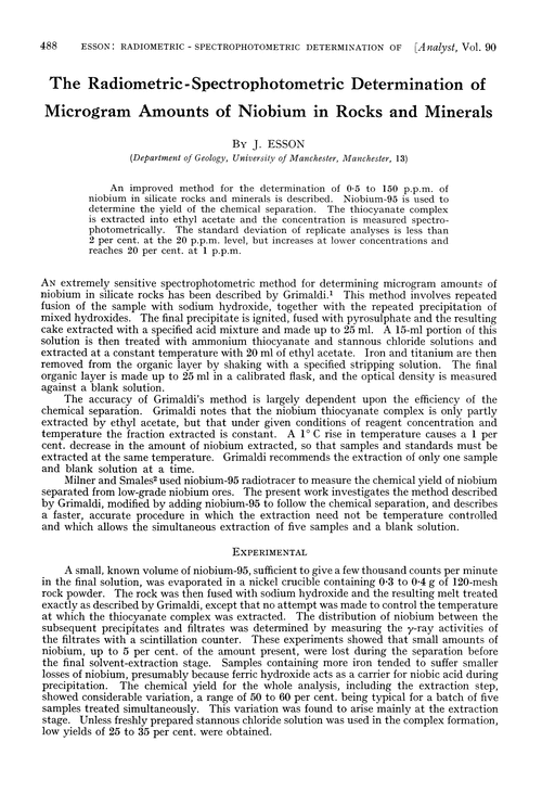 The radiometric-spectrophotometric determination of microgram amounts of niobium in rocks and minerals