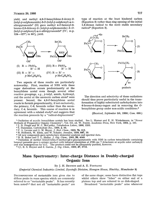 Mass spectrometry: inter-charge distance in doubly-charged organic ions