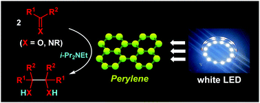 Graphical abstract: Metal-free reductive coupling of C [[double bond, length as m-dash]] O and C [[double bond, length as m-dash]] N bonds driven by visible light: use of perylene as a simple photoredox catalyst