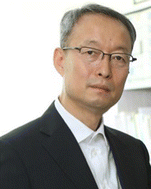 Graphical abstract: EES Batteries: opening the first issue of 2026