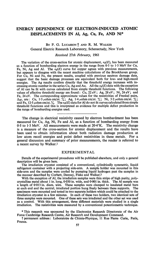 Energy dependence of electron-induced atomic displacements in Al, Ag, Cu, Fe, and Ni