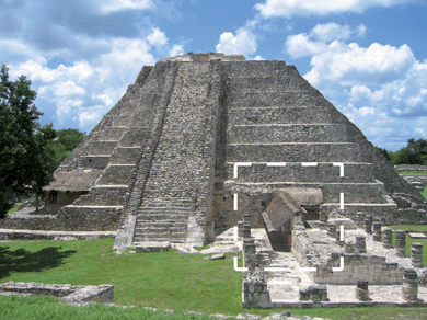View of the main building in Mayapan, Mexico. The wall painting “de los discos solares” location is indicated by the dashed line.