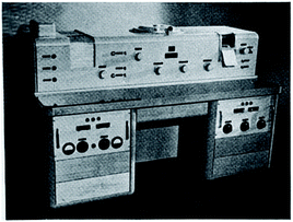 Front view of the infrared spectrophotometer UR-10 produced by Carl Zeiss Jena in the 1950s (personal photograph).