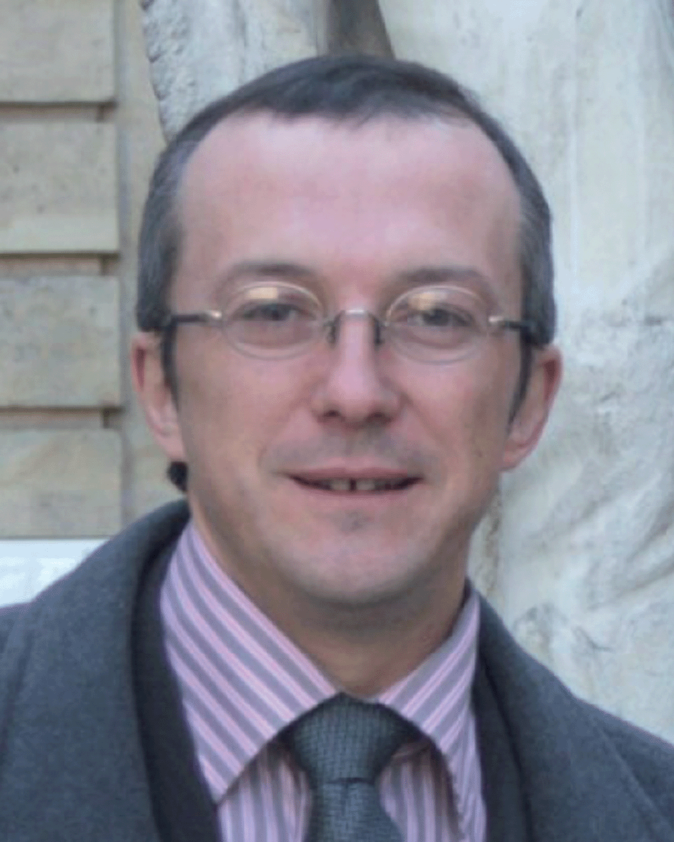 Pseudocapacitive oxide materials for high-rate electrochemical 